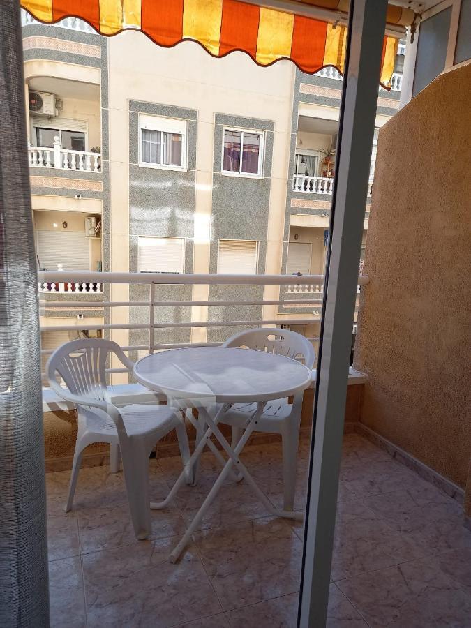 Julia's Paradise Apartment Torrevieja Bagian luar foto