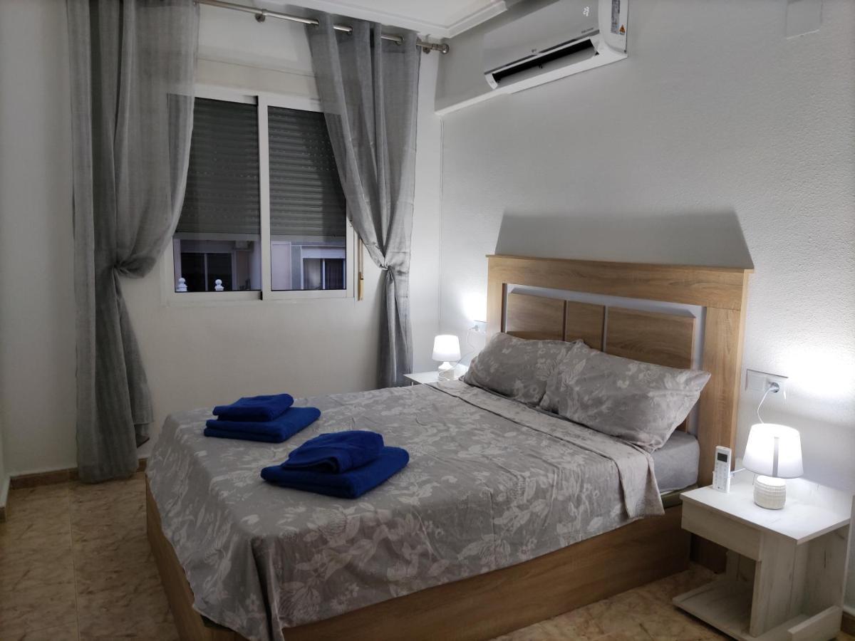 Julia's Paradise Apartment Torrevieja Bagian luar foto